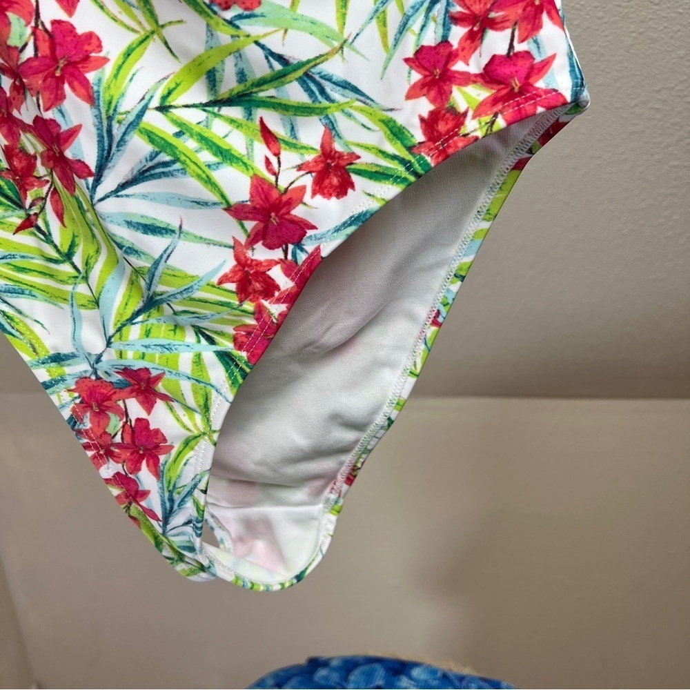 CABANA DEL SOL Pink Flower One Piece Swimsuit. Size Large. - Picture 2 of 6